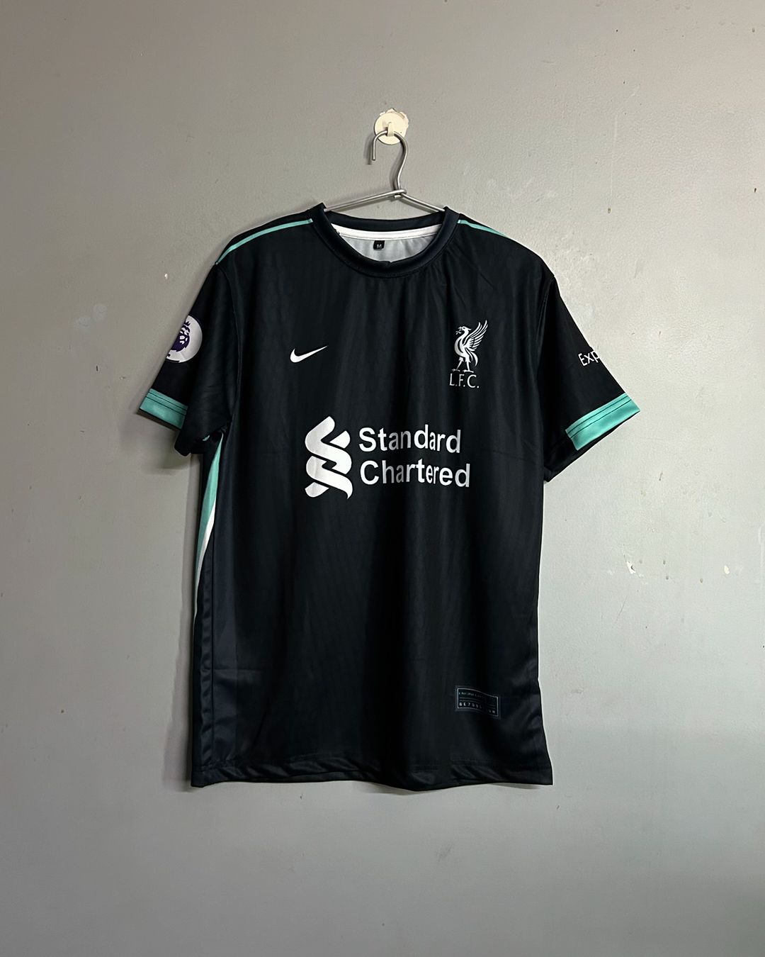 LIV AWAY 2024/25